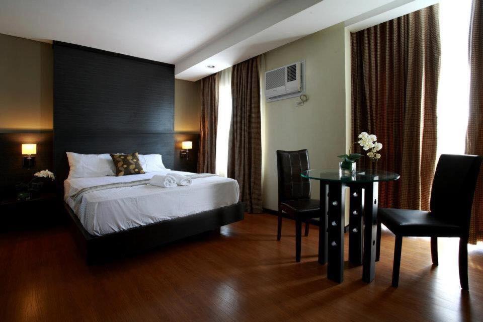 Makati Boutique Hotel Near Naia Airport Terminal 3 Edsa Pasay Cbd Makati City Екстер'єр фото