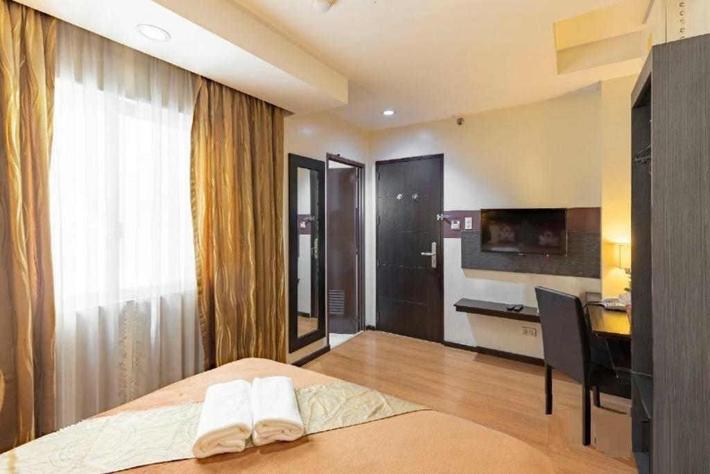 Makati Boutique Hotel Near Naia Airport Terminal 3 Edsa Pasay Cbd Makati City Екстер'єр фото