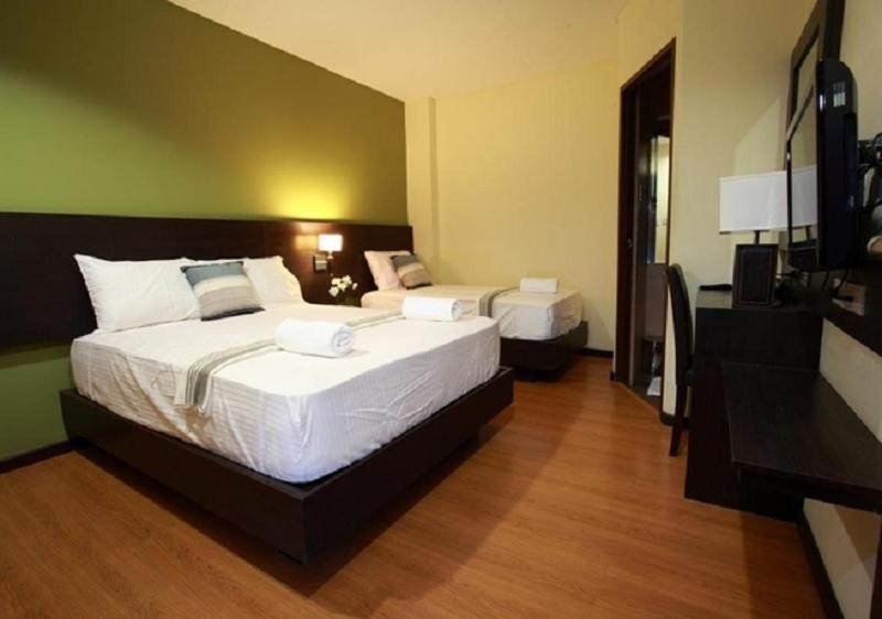 Makati Boutique Hotel Near Naia Airport Terminal 3 Edsa Pasay Cbd Makati City Екстер'єр фото